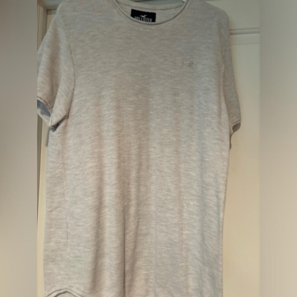 Hollister crochet tshirt